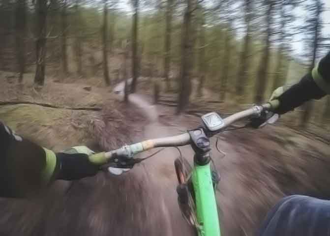 如何轰炸对方手机号